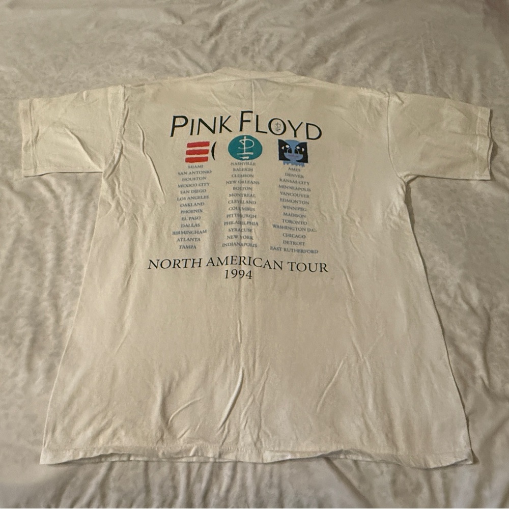 Pink Floyd Graphic Tee - White with Blue Art - Picture 3 of 3